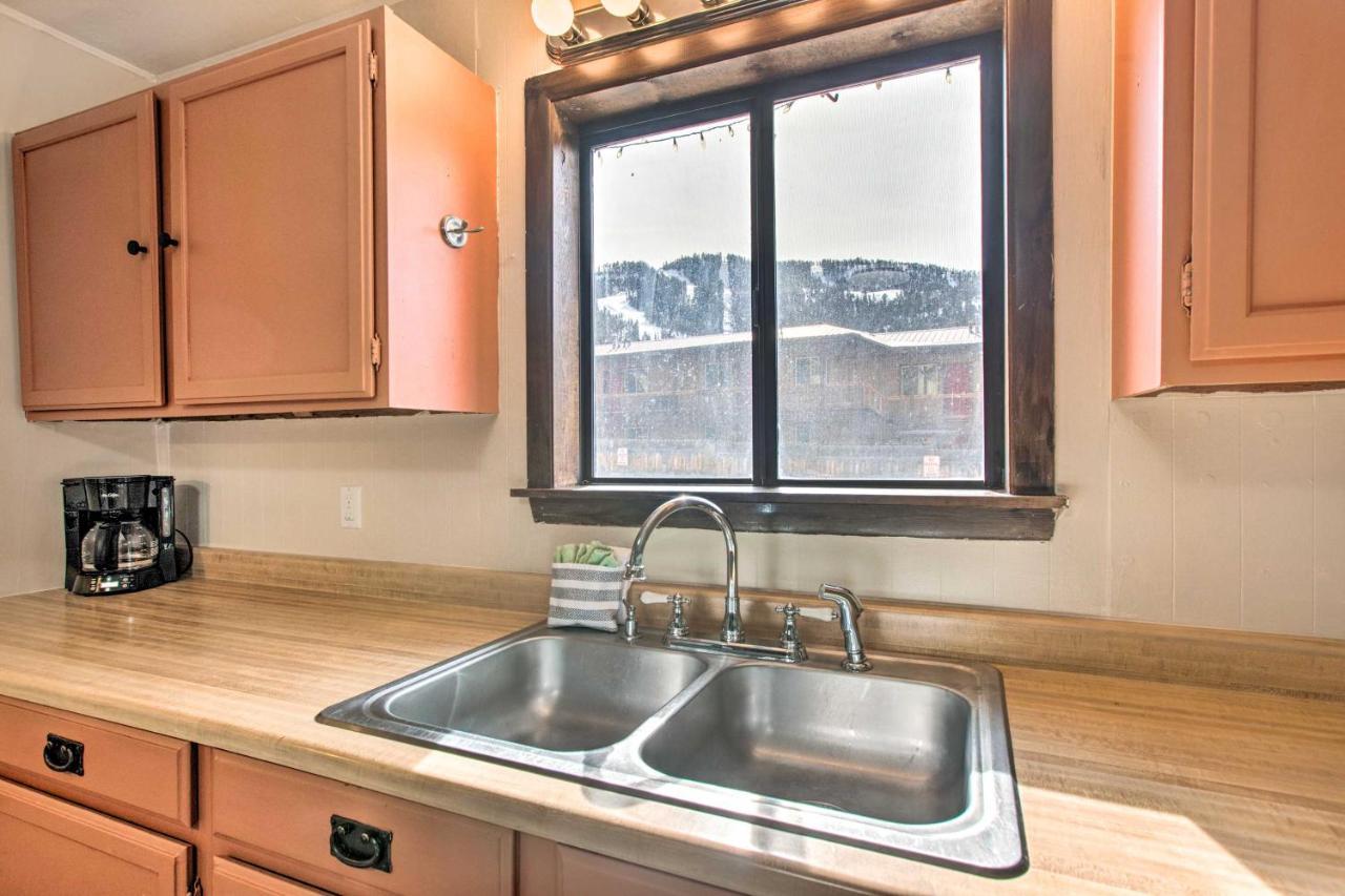 Cozy Red River Condo - Walk To Chair Lift! Экстерьер фото
